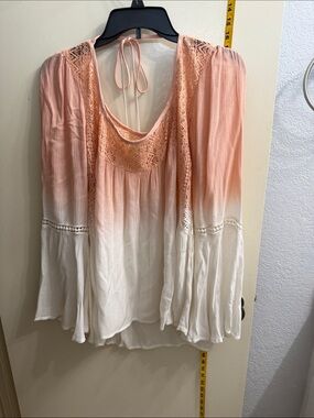 Peach Ombre Lace-Trim Flowing Women's Top